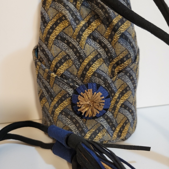 Great Aunt Fannie's Attic Mini Carpet Bag Fabric Bucket Bag - Picture 2 of 6